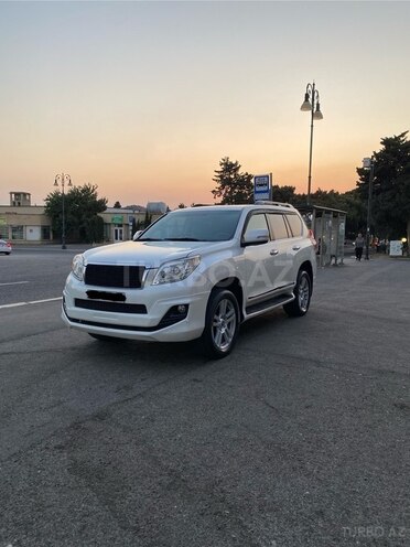 Toyota Land Cruiser Prado 2010, 239,000 km - 2.7 л - Bakı