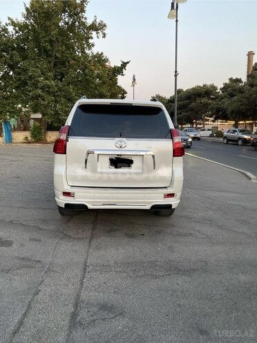 Toyota Land Cruiser Prado 2010, 239,000 km - 2.7 л - Bakı