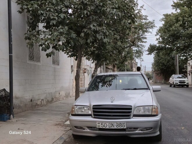 Mercedes C 280 2000, 300,000 km - 2.8 l - Bakı