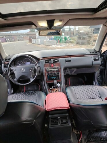 Mercedes E 240 1999, 385,760 km - 2.4 l - Astara