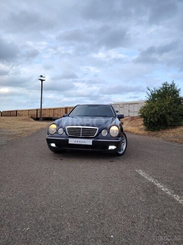 Mercedes E 240 1999, 385,760 km - 2.4 l - Astara