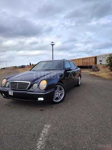 Mercedes E 240 1999, 385,760 km - 2.4 l - Astara