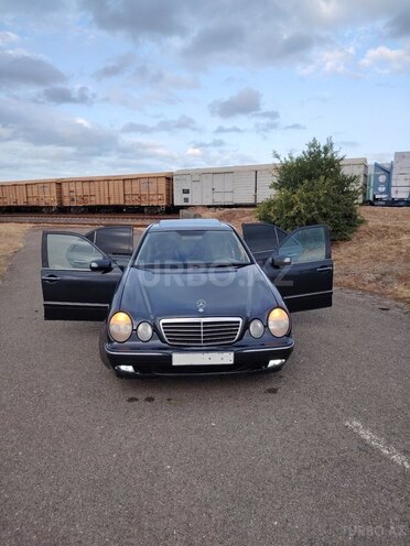 Mercedes E 240 1999, 385,760 km - 2.4 l - Astara