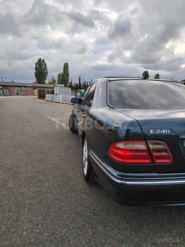 Mercedes E 240 1999, 385,760 km - 2.4 l - Astara