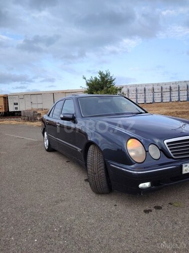 Mercedes E 240 1999, 385,760 km - 2.4 l - Astara