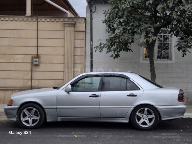 Mercedes C 280 2000, 300,000 km - 2.8 l - Bakı