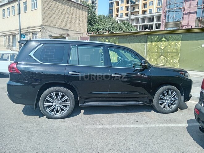 Lexus LX 570 2017, 226,000 km - 5.7 l - Bakı