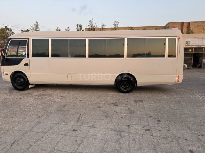 Mitsubishi Rosa 2009, 600,000 km - 4.2 l - Sumqayıt