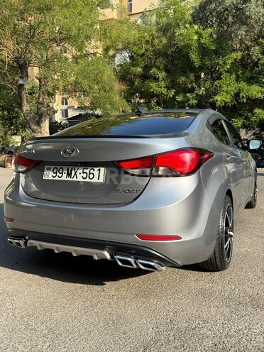 Hyundai Elantra 2015, 211,000 km - 1.6 л - Bakı