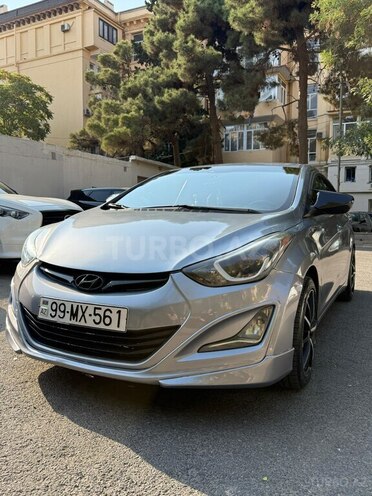 Hyundai Elantra 2015, 211,000 km - 1.6 л - Bakı