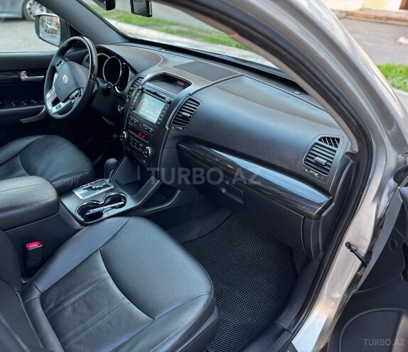 Kia Sorento 2011, 233,000 km - 2.0 l - Bakı