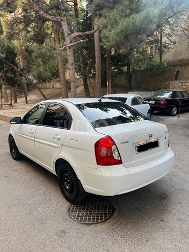 Hyundai Accent 2009, 241,000 km - 1.4 l - Bakı