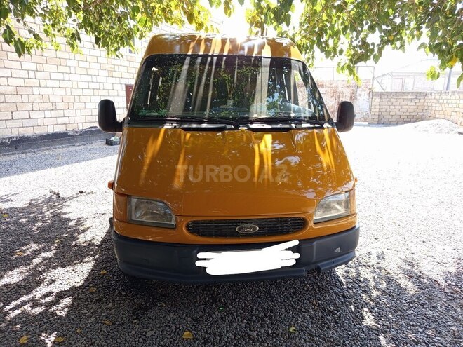 Ford Transit 1995, 140,000 km - 2.5 l - Salyan