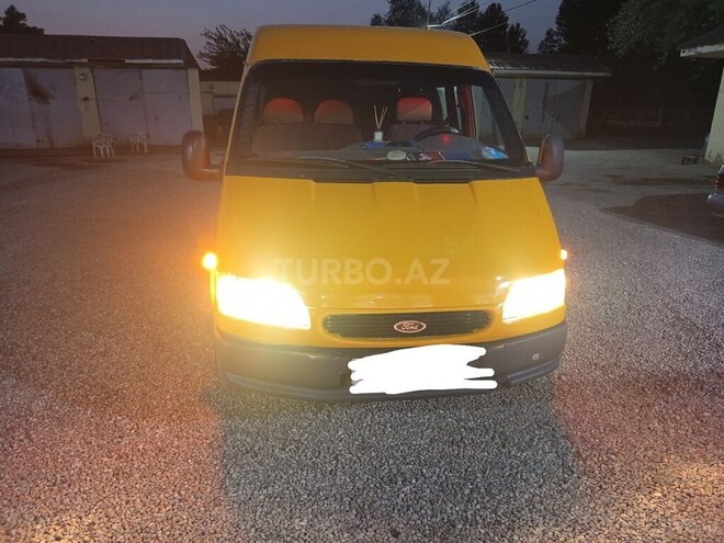 Ford Transit 1995, 140,000 km - 2.5 l - Salyan