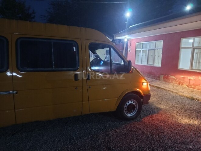 Ford Transit 1995, 140,000 km - 2.5 l - Salyan