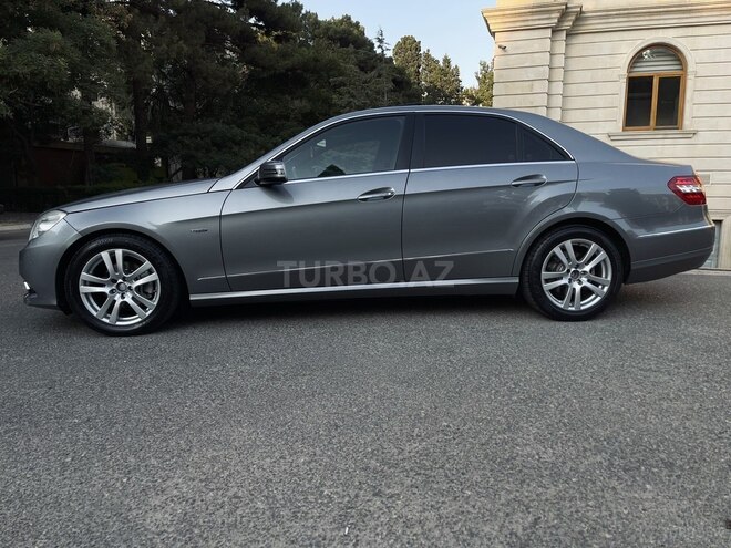 Mercedes E 220 2009, 330,000 km - 2.1 l - Bakı