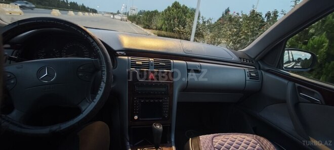 Mercedes E 280 2000, 437,770 km - 2.8 l - Kürdəmir