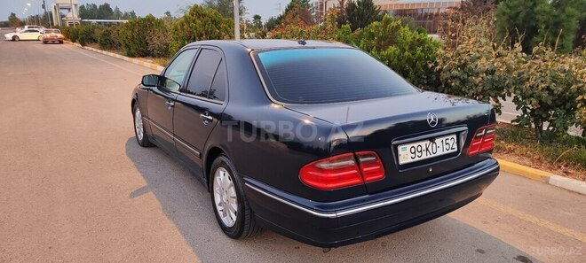 Mercedes E 280 2000, 437,770 km - 2.8 l - Kürdəmir