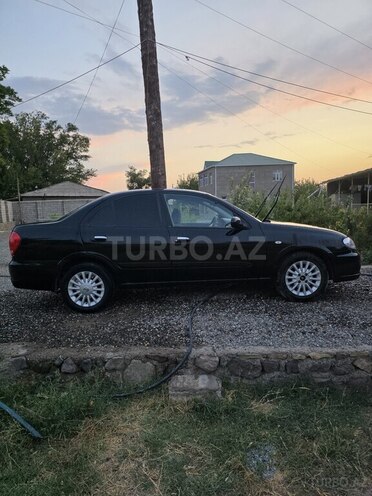 Nissan Sunny 2010, 210,000 km - 1.6 l - Naxçıvan