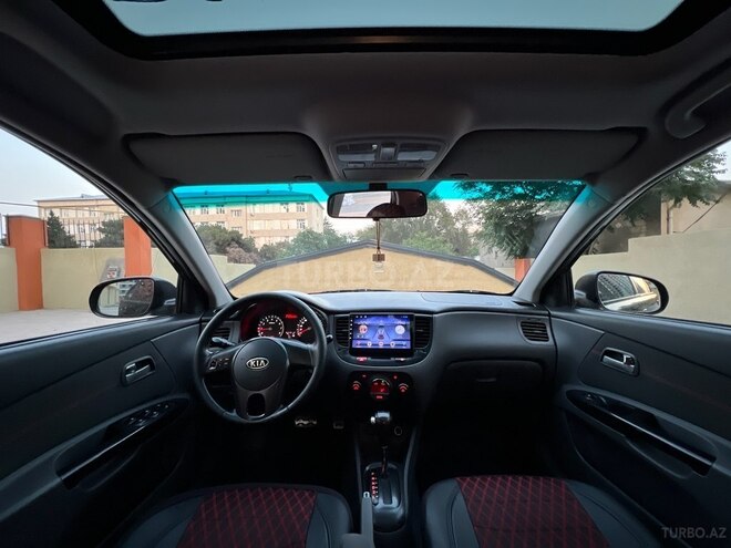 Kia Rio 2010, 220,000 km - 1.6 l - Bakı