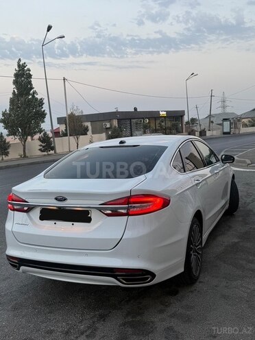 Ford Fusion (North America) 2017, 94,000 km - 2.0 л - Bakı