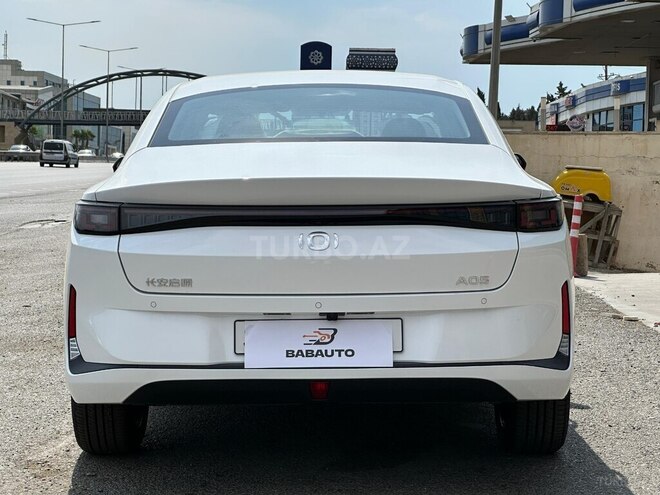 Changan Qiyuan A05 2025, 0 km - 1.5 л - Bakı