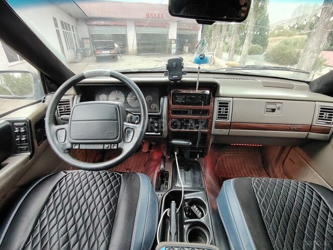 Jeep Grand Cherokee 1993, 200,000 km - 5.2 l - Gədəbəy