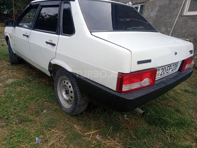 LADA (VAZ) 21099 2000, 300,000 km - 1.5 л - Quba