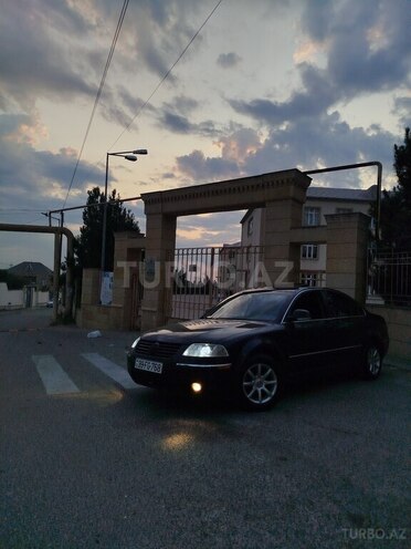 Volkswagen Passat 2004, 295,100 km - 1.8 l - Bakı