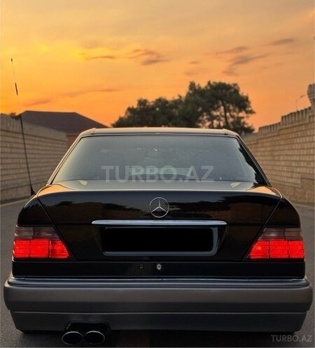 Mercedes E 500 1993, 150,000 km - 5.0 л - Bakı