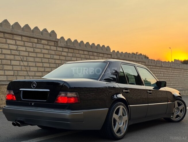 Mercedes E 500 1993, 150,000 km - 5.0 л - Bakı