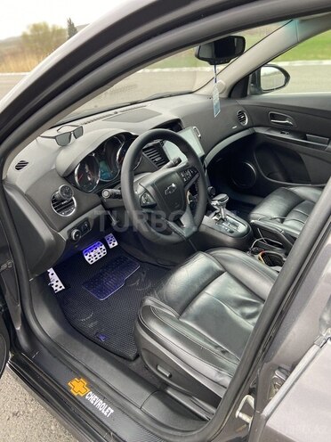 Chevrolet Cruze 2011, 245,000 km - 1.4 l - Füzuli