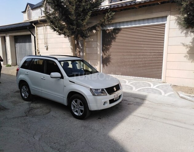Suzuki Grand Vitara 2006, 320,000 km - 2.0 л - Qazax