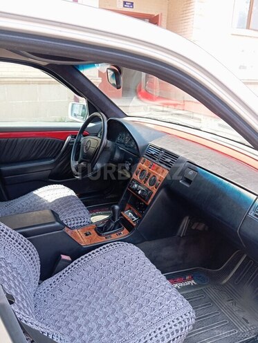 Mercedes C 220 1994, 20,015 km - 2.2 л - Gəncə