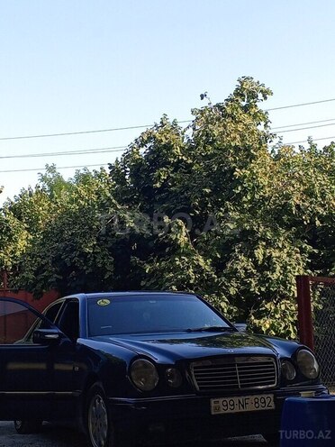 Mercedes E 200 1998, 650,000 km - 2.2 l - Qəbələ