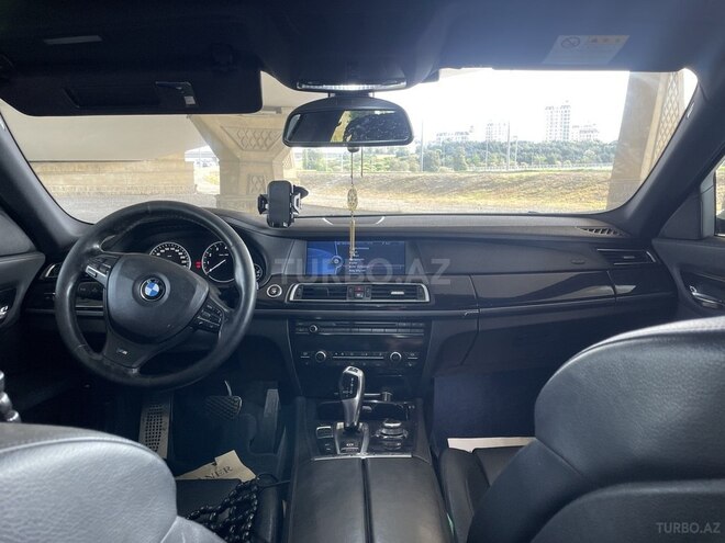 BMW 740 2011, 311,000 km - 3.0 л - Bakı