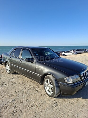 Mercedes C 200 1995, 420,000 km - 2.0 л - Bakı