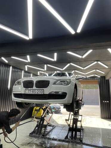 BMW 740 2011, 311,000 km - 3.0 л - Bakı