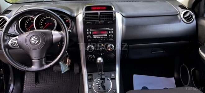Suzuki Grand Vitara 2006, 320,000 km - 2.0 л - Qazax