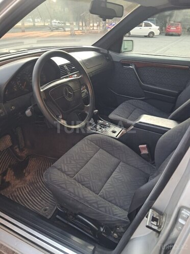 Mercedes C 220 1995, 255,000 km - 2.2 l - Xırdalan