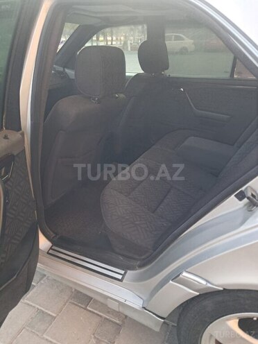 Mercedes C 220 1995, 255,000 km - 2.2 l - Xırdalan