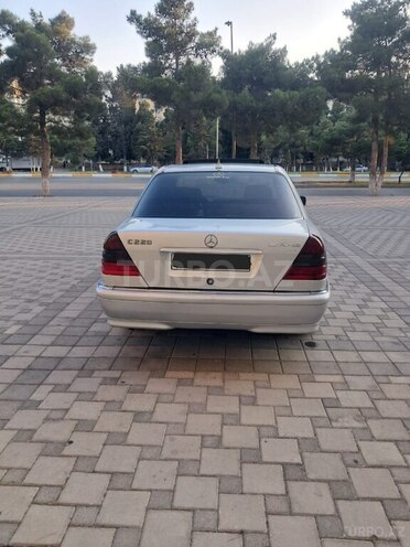 Mercedes C 220 1995, 255,000 km - 2.2 l - Xırdalan