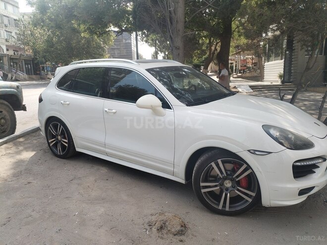 Porsche Cayenne Turbo 2010, 280,000 km - 4.8 l - Bakı