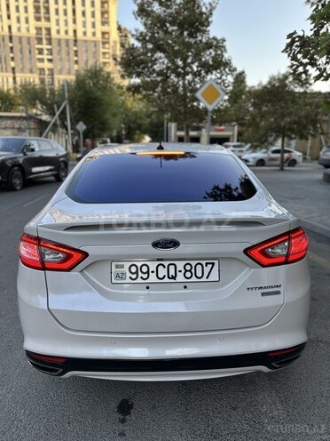 Ford Fusion (North America) 2016, 193,000 km - 2.0 л - Bakı