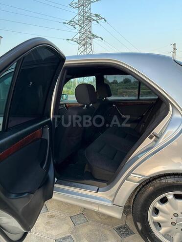 Mercedes C 200 2000, 303,000 km - 2.0 l - Saatlı