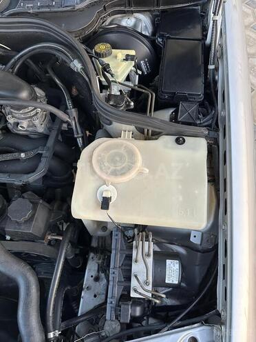 Mercedes C 200 2000, 303,000 km - 2.0 l - Saatlı
