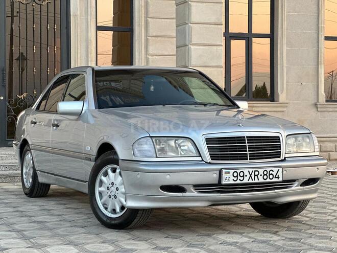 Mercedes C 200 2000, 303,000 km - 2.0 l - Saatlı