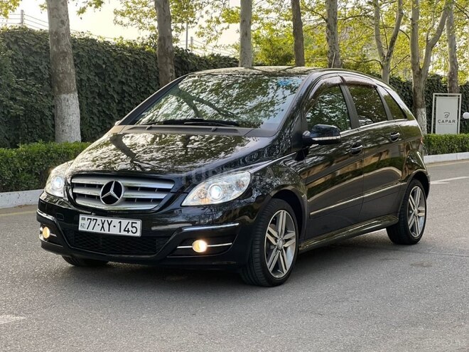 Mercedes B 180 2010, 131,200 km - 1.7 l - Bakı