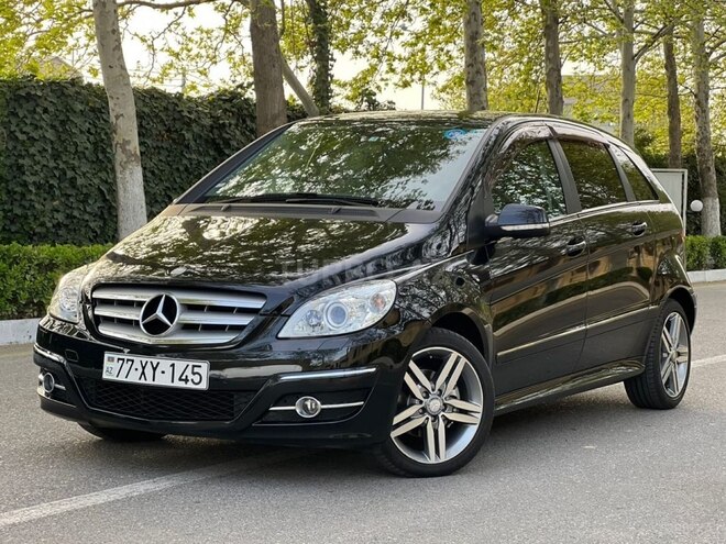 Mercedes B 180 2010, 131,200 km - 1.7 l - Bakı
