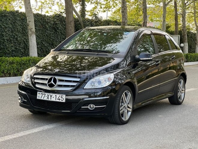 Mercedes B 180 2010, 131,200 km - 1.7 l - Bakı
